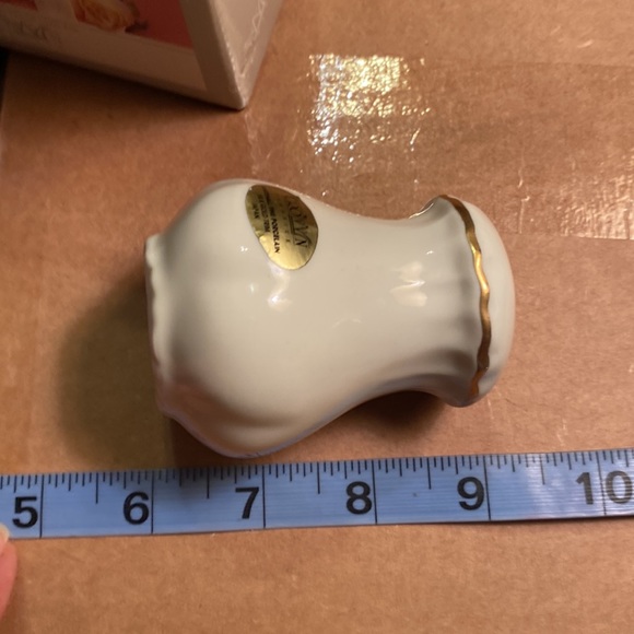 New Vintage Crown S&P Shakers 18kt 1984 - Picture 8 of 10